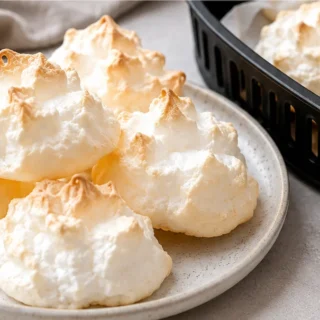️ Nuages de Meringue au Airfryer : Tellement Facile et Magique ! - meringue airfryer