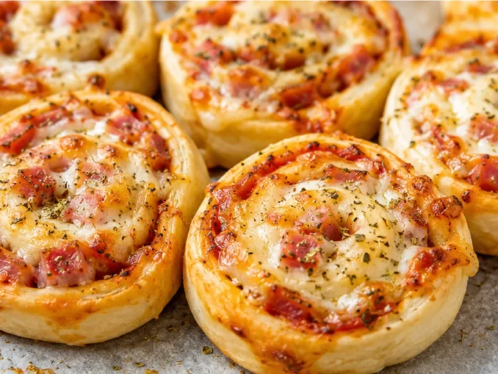 Pizza Rolls croustillants et fondants en 8 min !