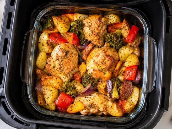 Peut-on mettre un plat en verre dans le air fryer ? Le guide complet