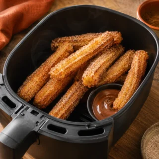 Churros, des churros dorés et croustillants saupoudrés de sucre