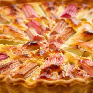 Tarte Rhubarbe Airfryer : Le Secret d'une Pâte Croustillante !