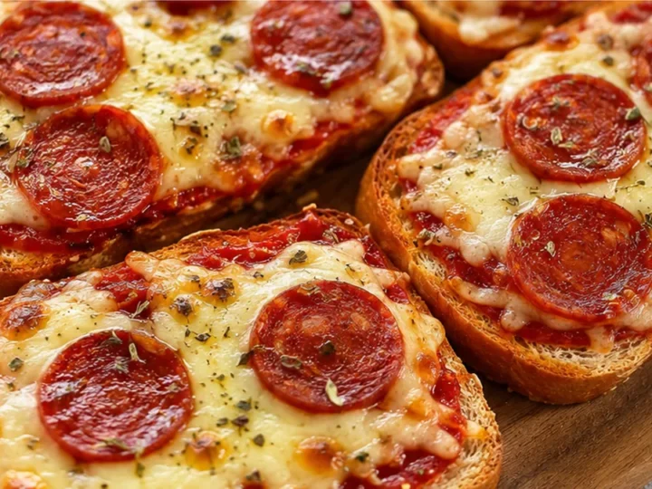 Tartine Pizza Air Fryer : Croustillante en 7 Min !