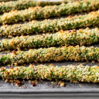 Asperges Croustillantes au Parmesan - asperges parmesan